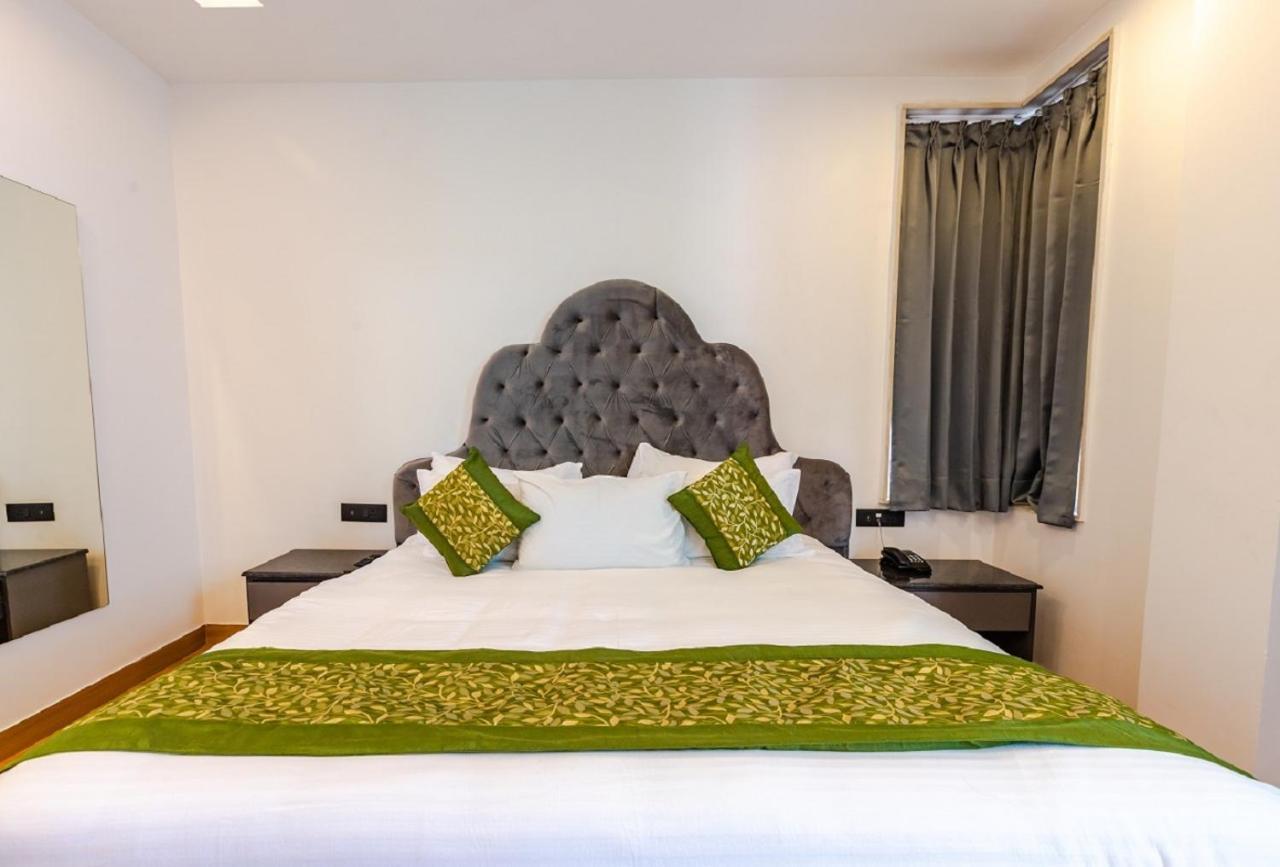 Mayur By Roomsinc Delhi New Delhi Exterior photo