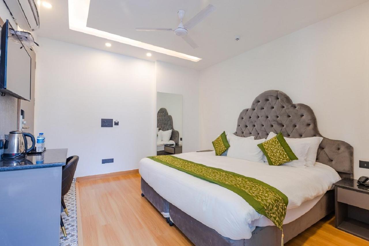 Mayur By Roomsinc Delhi New Delhi Exterior photo